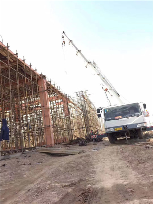 柳南区吊车作业的安全注意事项有哪些？