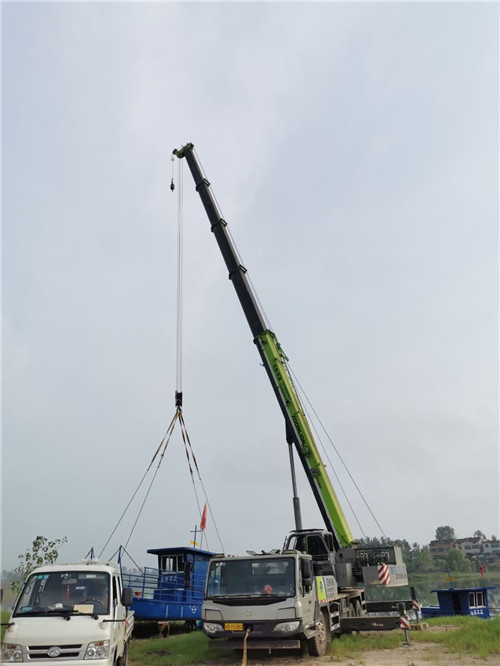 柳南区桥梁建设吊装案例